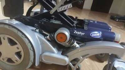 İnvacare Zephyr Safir Akülü Sandalye - 3