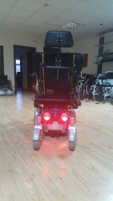 İnvacare Zephyr Safir Akülü Sandalye - 5