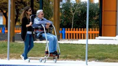 Manuel Hasta Taşıma Lifti EMC - 6