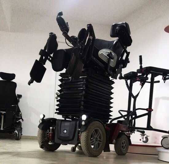 Ottobock C1000 DS Akülü Sandalye - 3