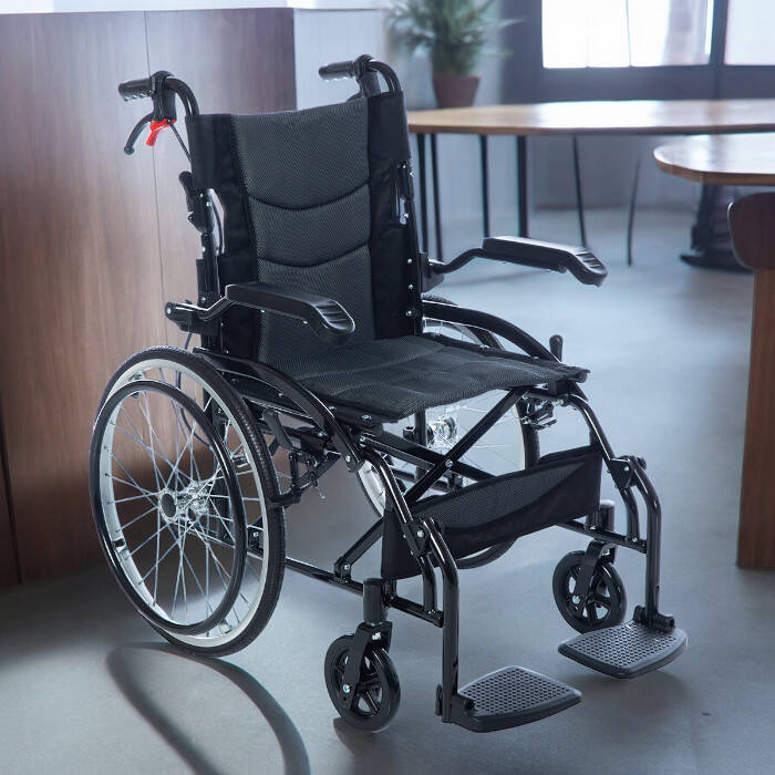 Römer R211 Hafif Manuel Tekerlekli Sandalye - 3