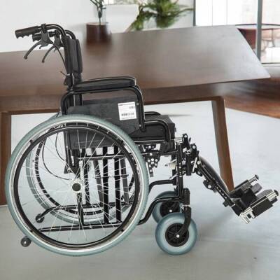 Römer R221B Baldır Destekli Tekerlekli Sandalye - 2