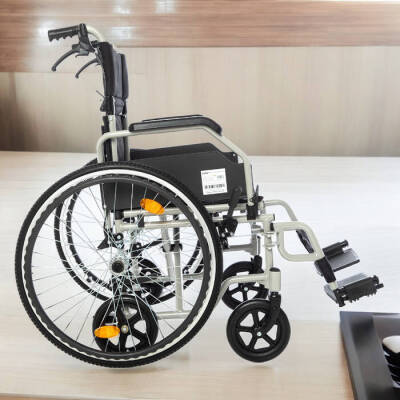 Römer R224 Özellikli Manuel Tekerlekli Sandalye - Römer