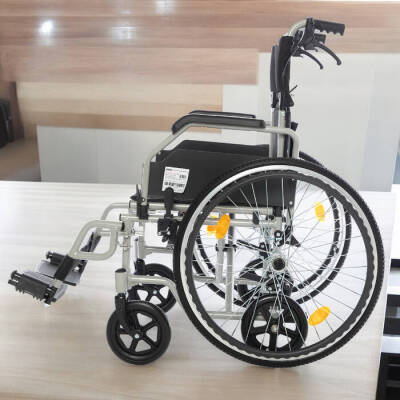 Römer R224 Özellikli Manuel Tekerlekli Sandalye - 5