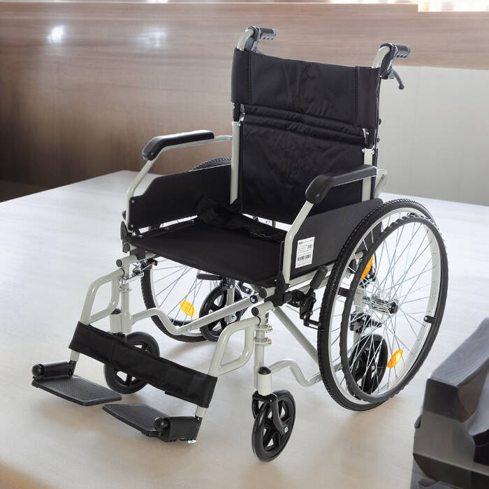 Römer R224 Özellikli Manuel Tekerlekli Sandalye - 7