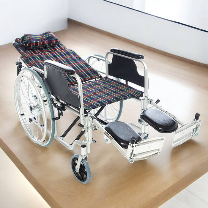 RÖMER R254 Sırtı Yatarlı Manuel Tekerlekli Sandalye - 3