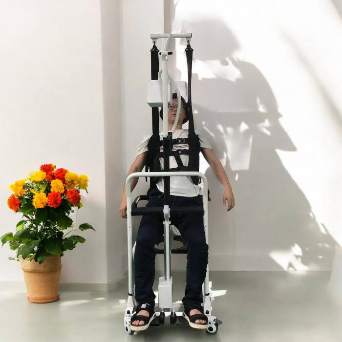 Römer R456 Motorlu Hasta Taşıma Lifti - 1