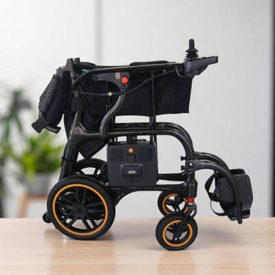 S470 Karbon Akülü Tekerlekli Sandalye - Scuba (1)